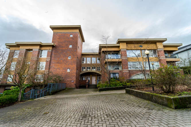 209-335 Carnarvon Street, New Westminster 4