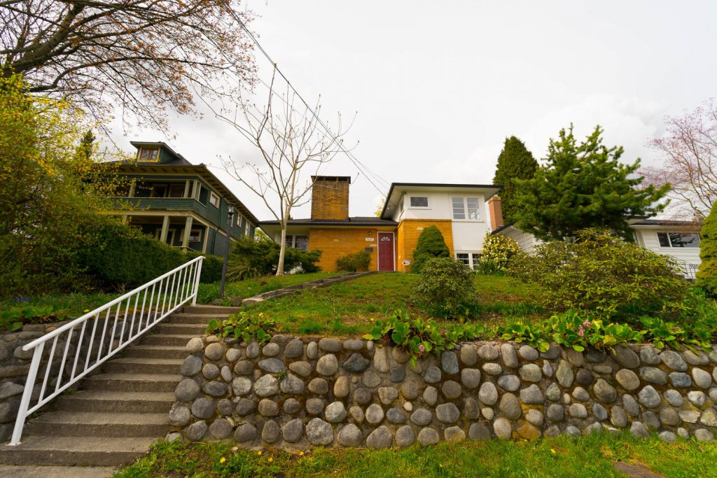 1407 Seventh Avenue, New Westminster