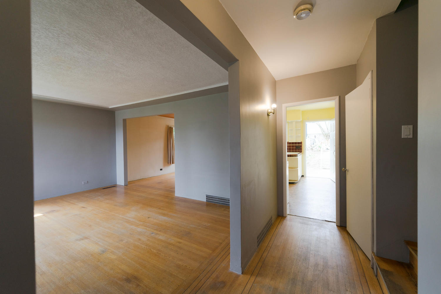 1407 Seventh Avenue, New Westminster 3