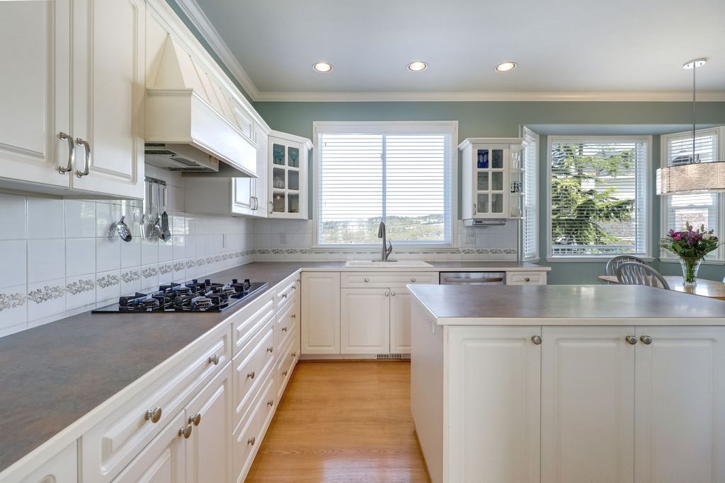 1075 Coutts Way in Port Coquitlam 12