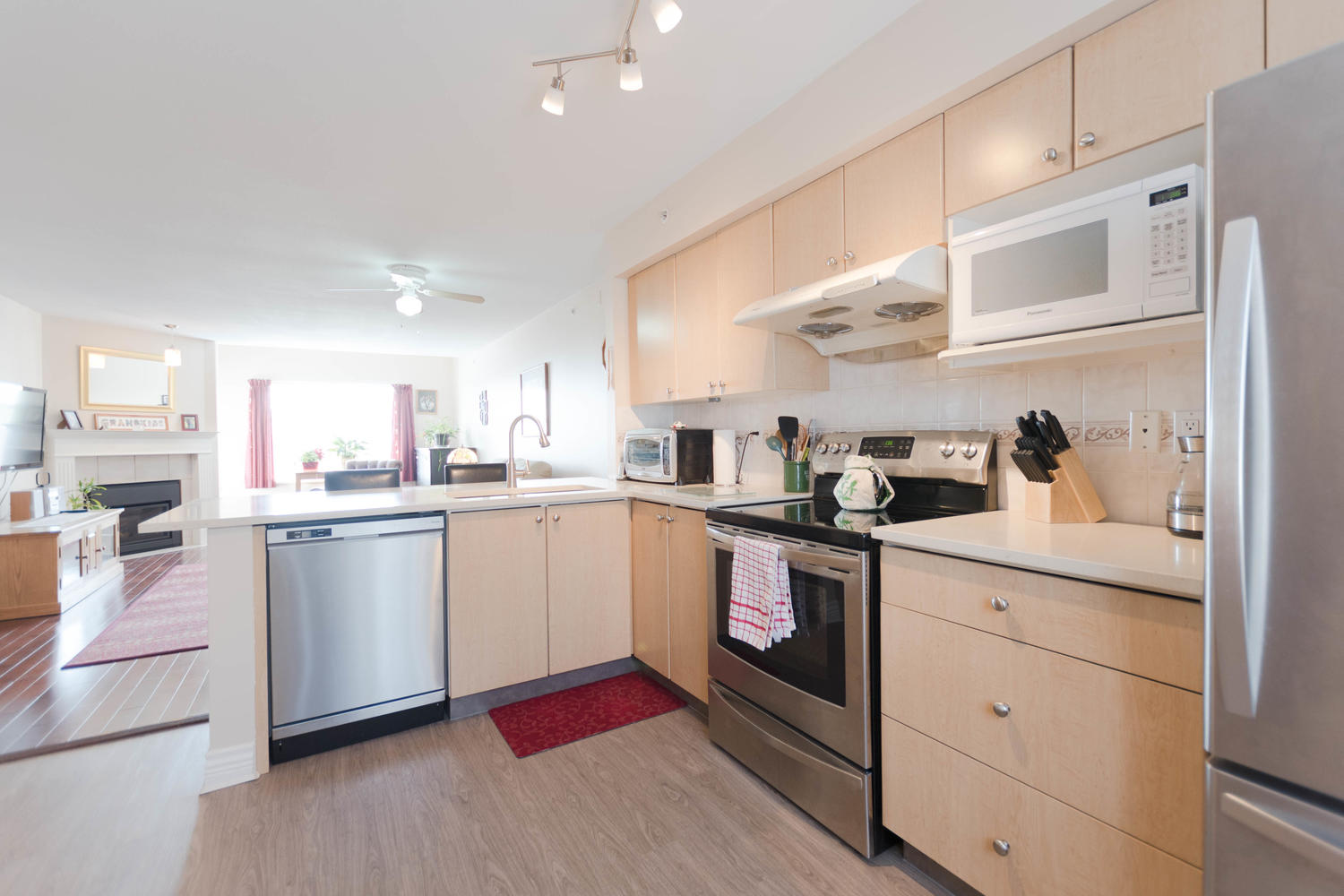 31 222 Tenth Street, New Westminster 15