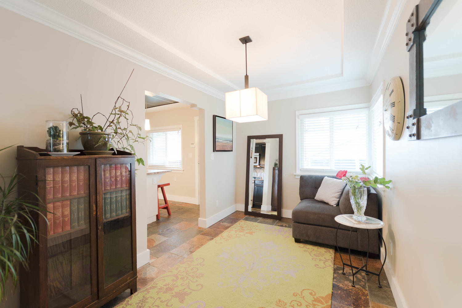 638 Roderick Avenue, Coquitlam 5