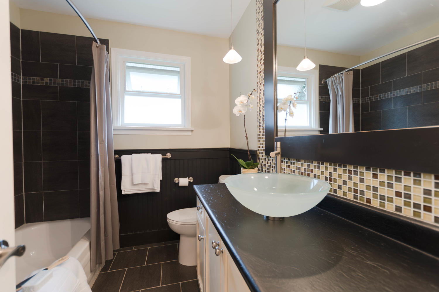 638 Roderick Avenue, Coquitlam 12