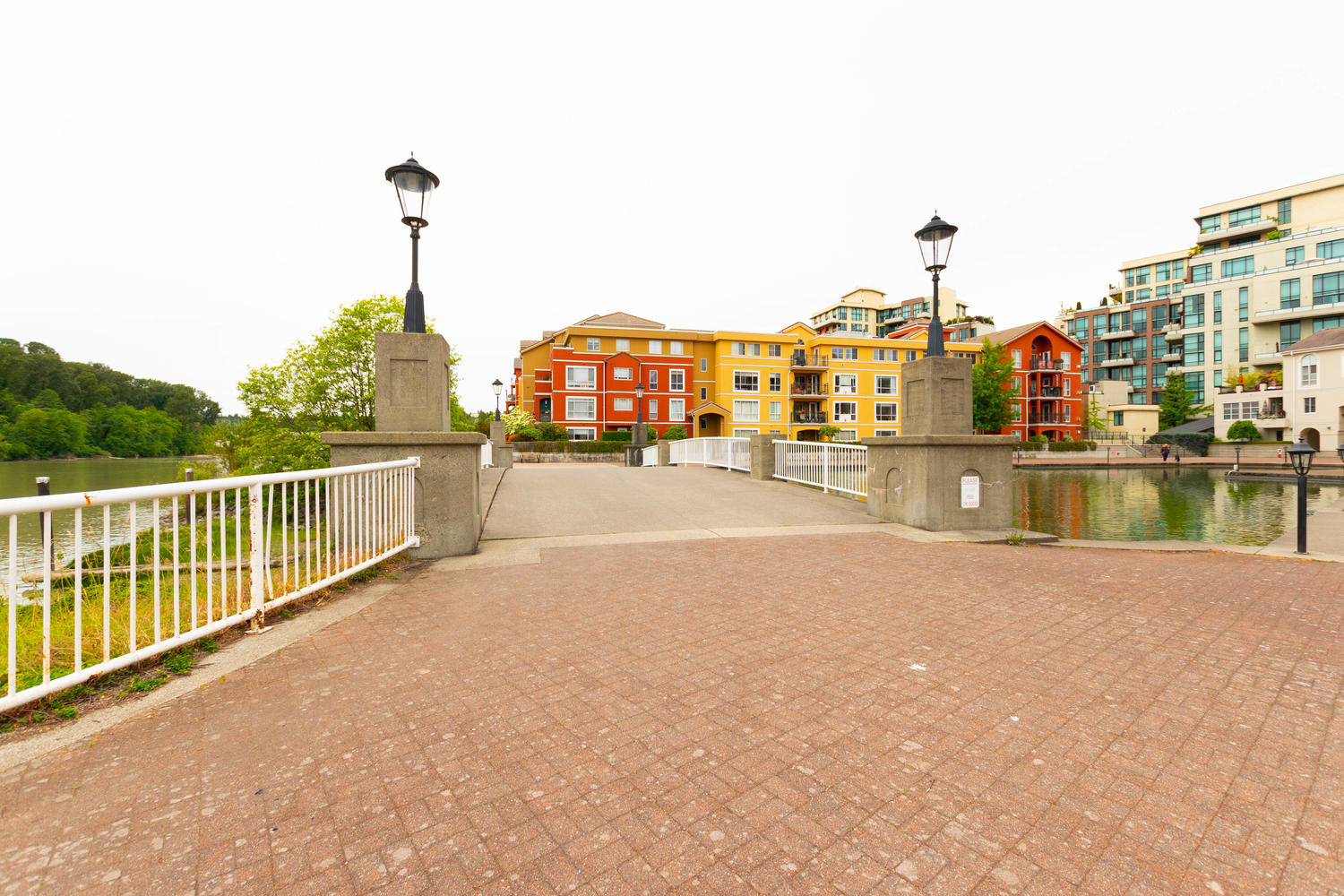 222-3 Rialto Court, New Westminster 4