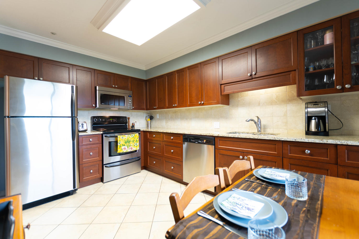 222-3 Rialto Court, New Westminster 10