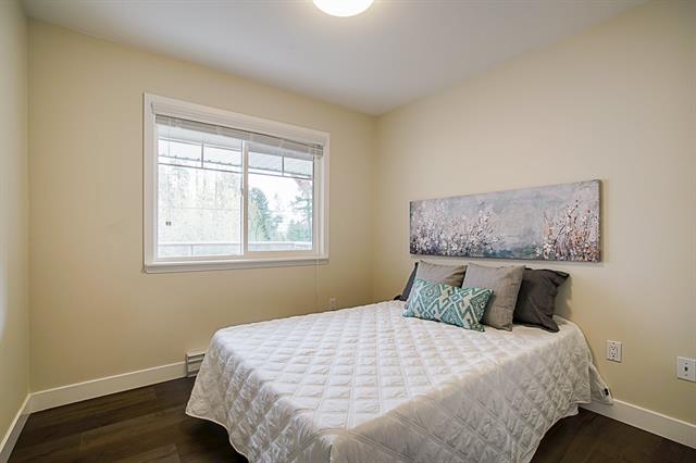 306 9865 140 Street North Surrey 12