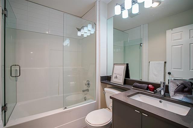 306 9865 140 Street North Surrey 13