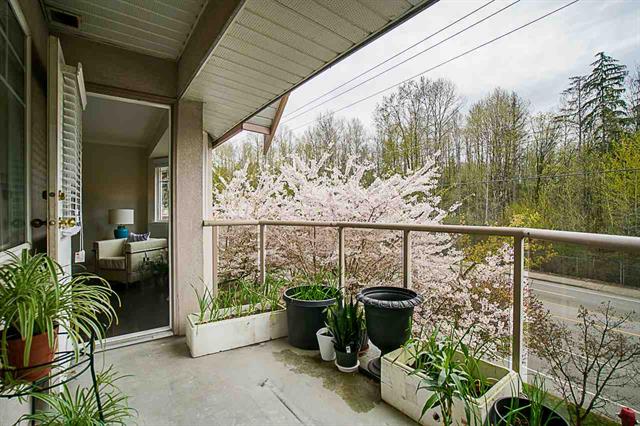 306 9865 140 Street North Surrey 18