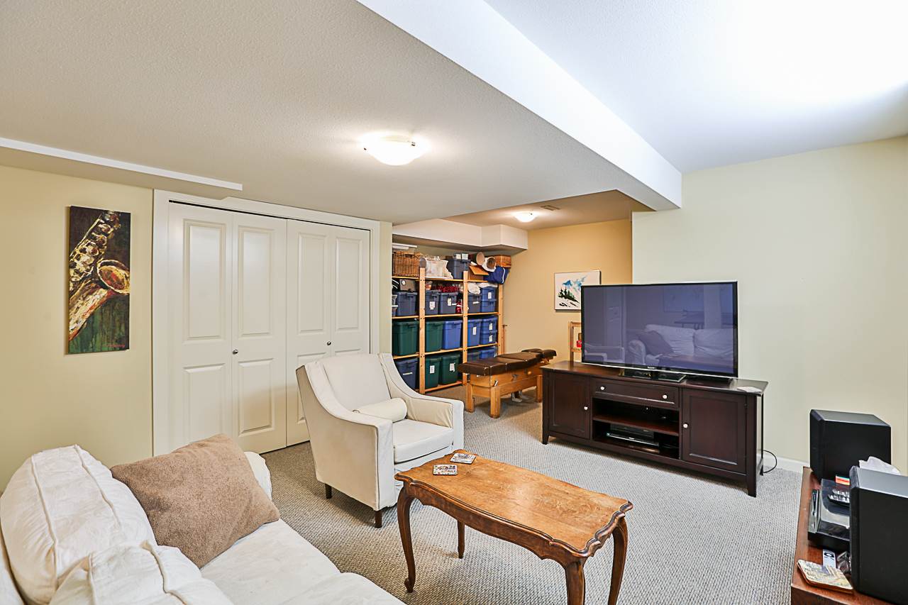 327 THIRD Street New Westminster 12