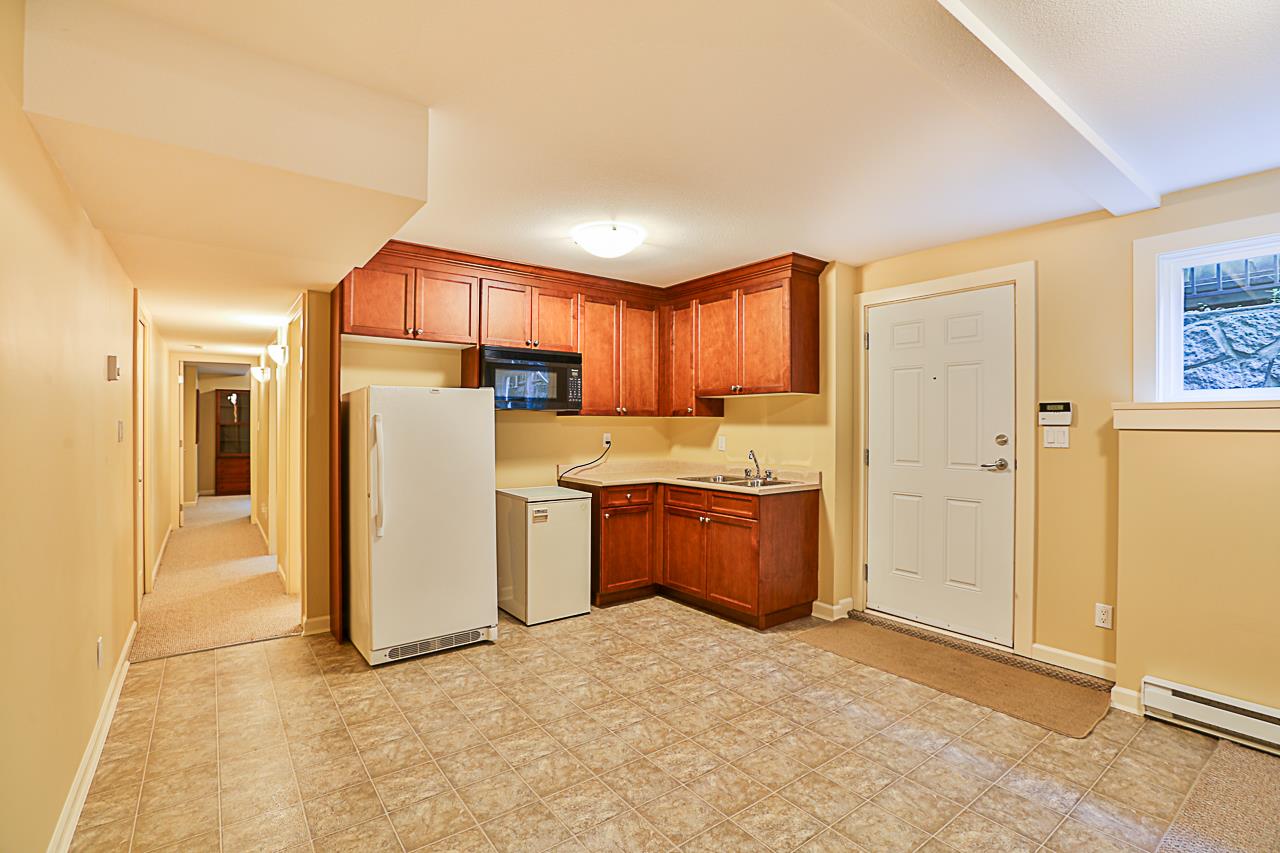 327 THIRD Street New Westminster 4