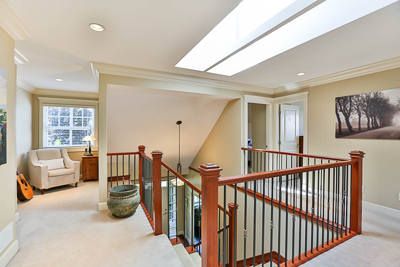 327 THIRD Street New Westminster 9