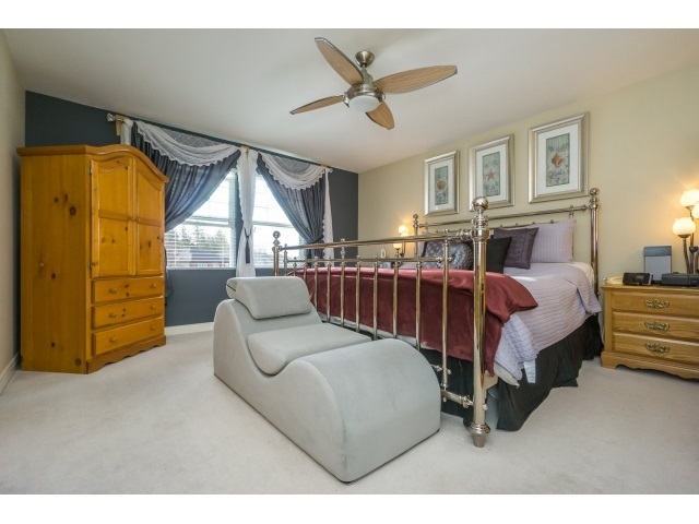 24127 Hill Avenue, Maple Ridge 6