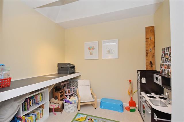 16 221 Ash Street, New Westminster 3
