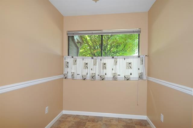2 20653 Thorne Avenue, Maple Ridge 12