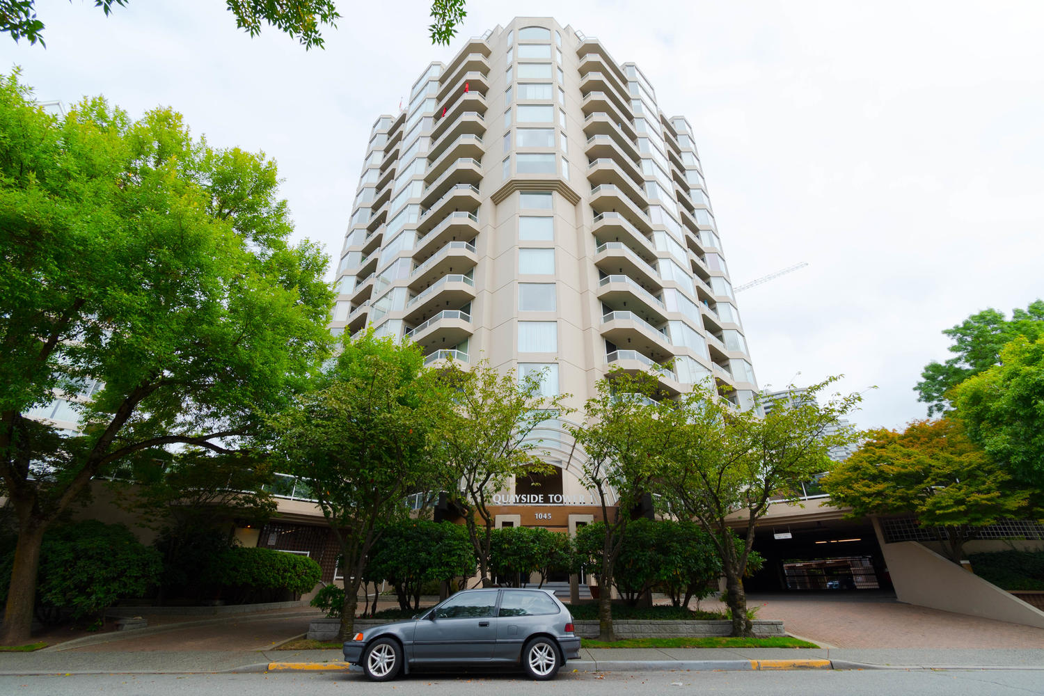 402-1045 Quayside Dr, New Westminster