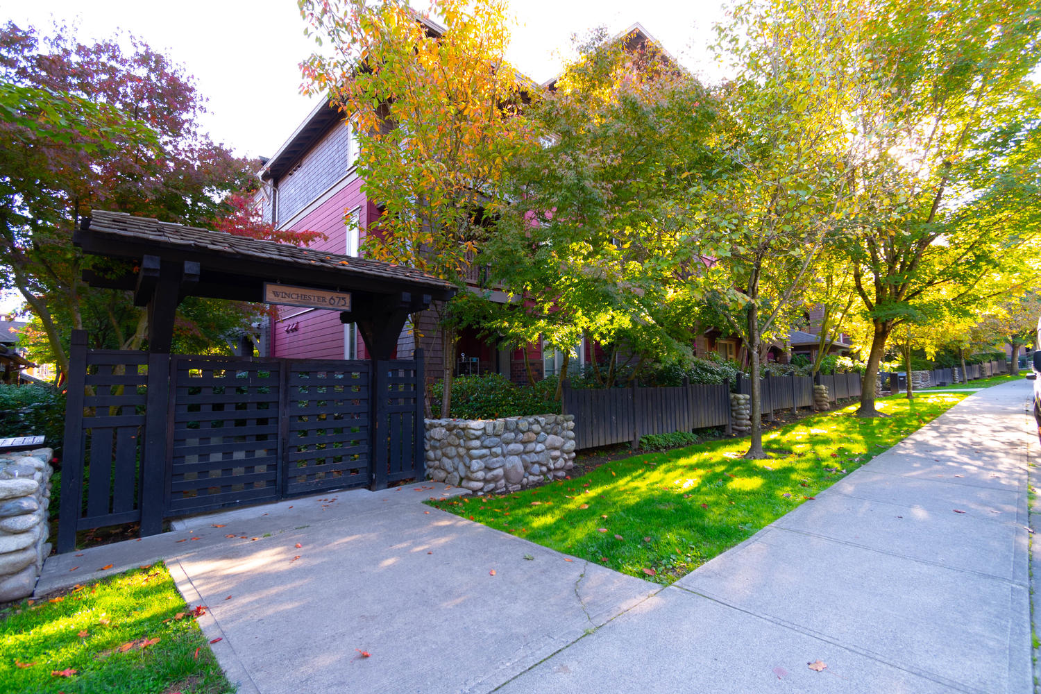 106-675 Park Crescent, New Westminster, V3L 5W4 2
