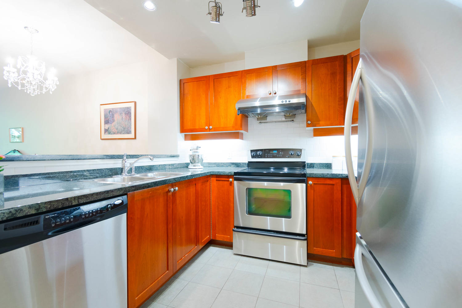 106-675 Park Crescent, New Westminster, V3L 5W4 6