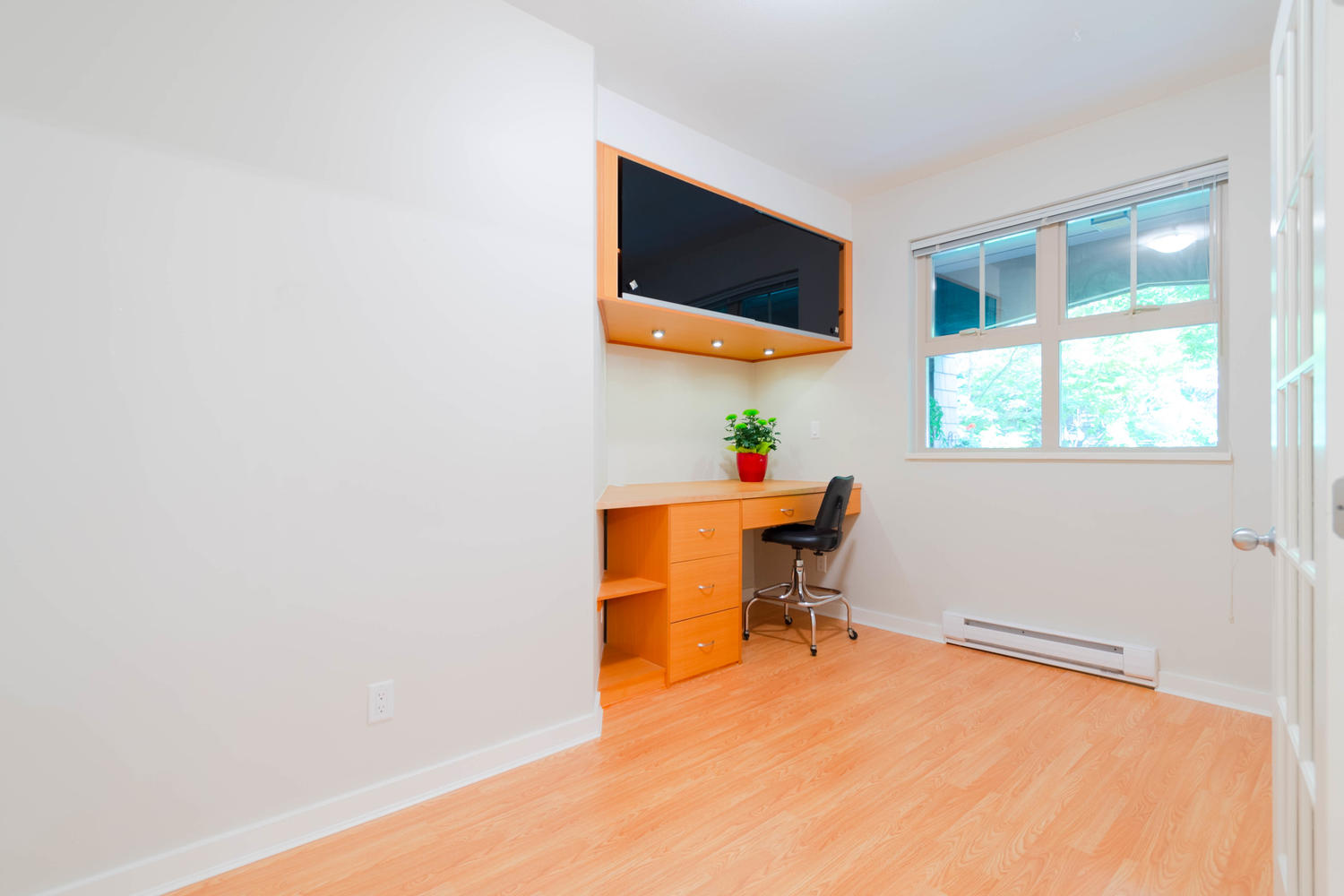 106-675 Park Crescent, New Westminster, V3L 5W4 15