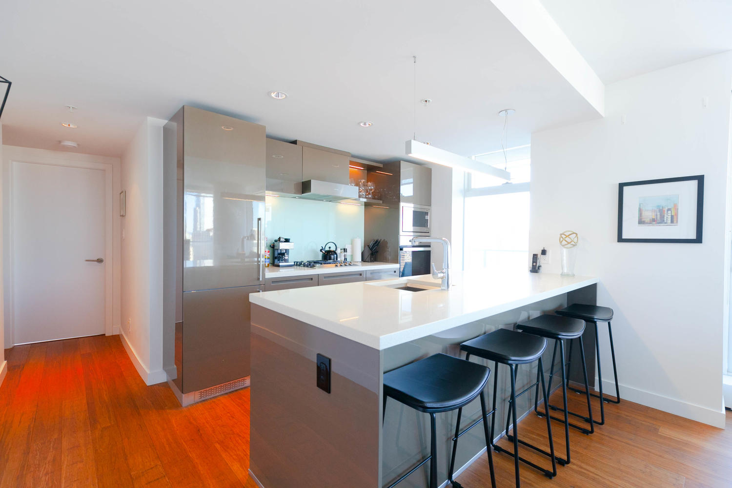 2601 - 777 Richards Street, Vancouver 3