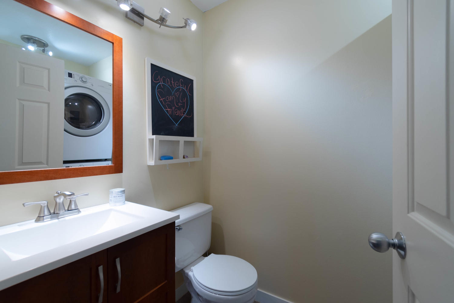 7-216 Ninth Street, New Westminster 9