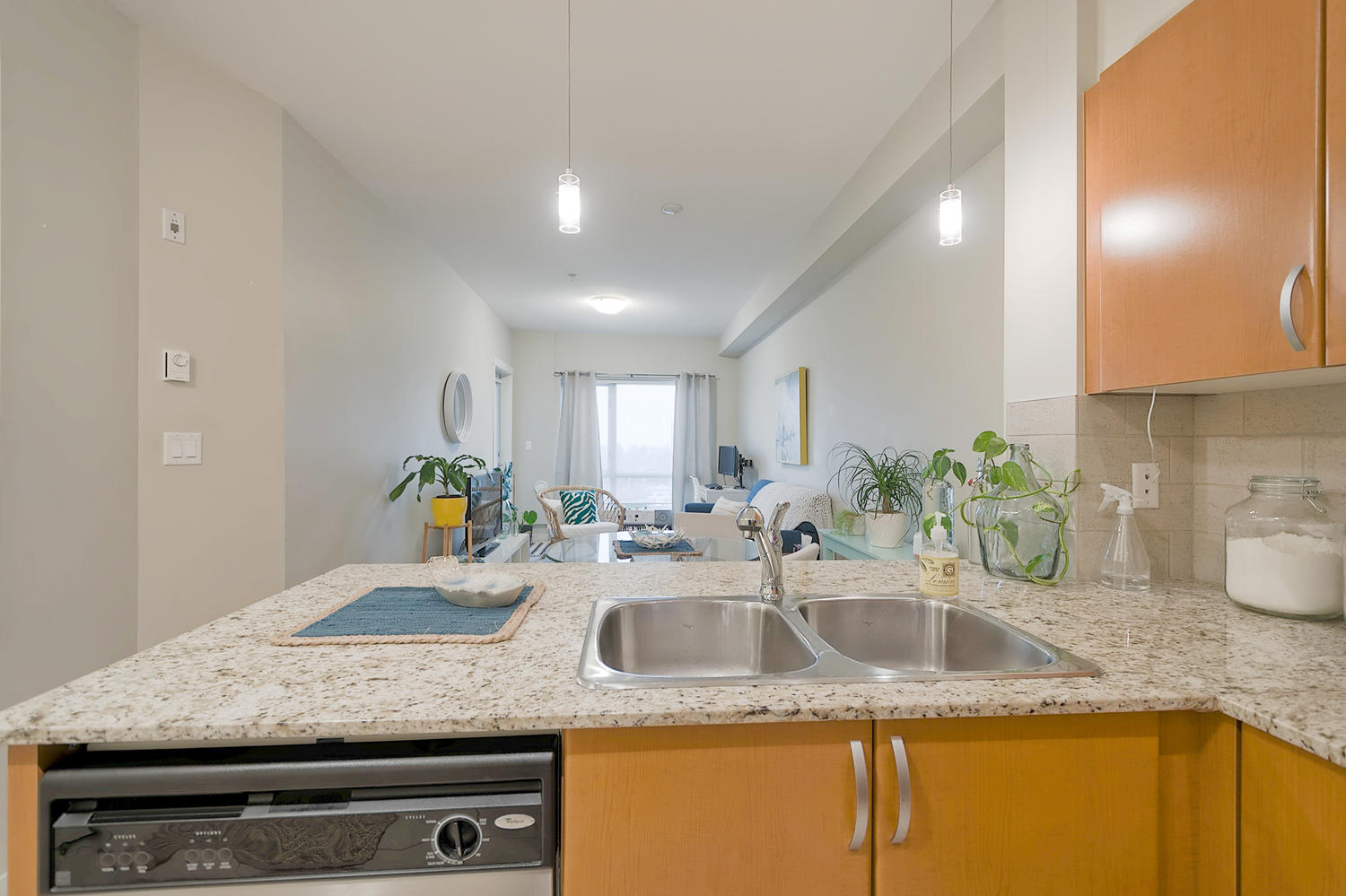 303-13733 107A Ave, Surrey 16