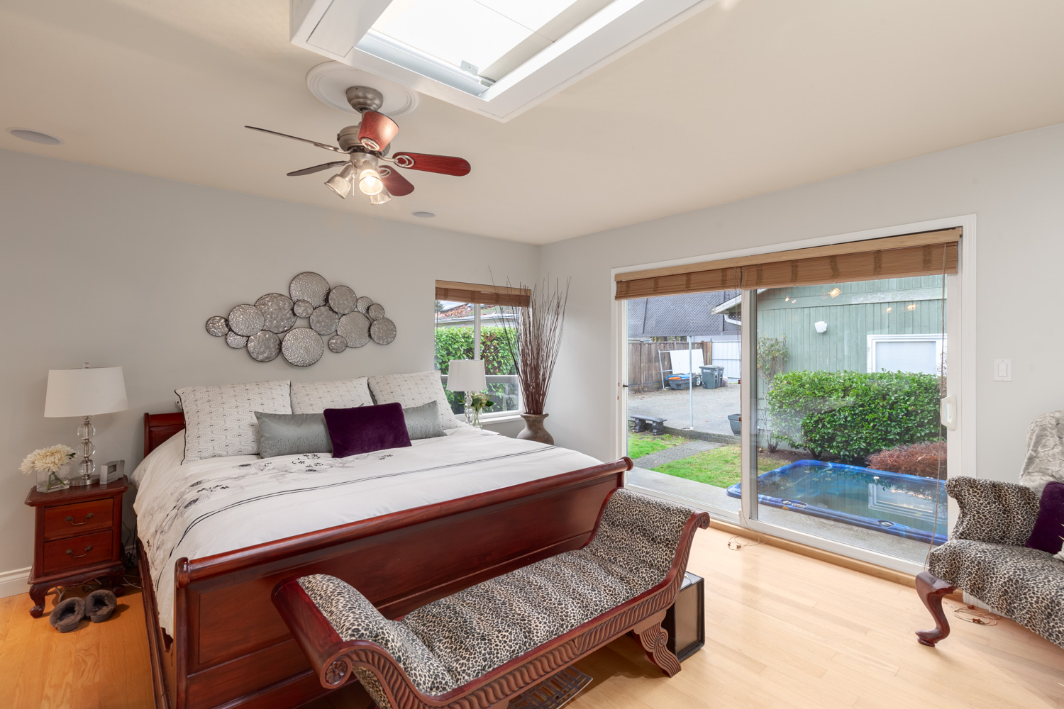 8465 10th Ave, Burnaby 10