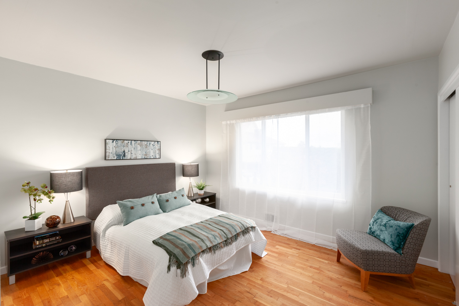 8465 10th Ave, Burnaby 13