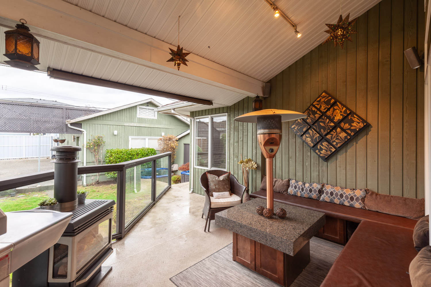 8465 10th Ave, Burnaby 19
