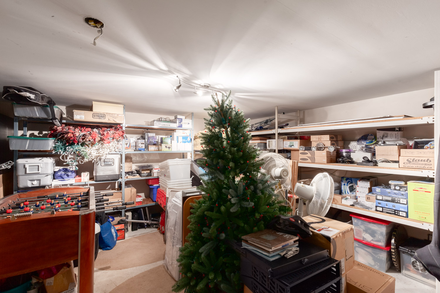 8465 10th Ave, Burnaby 34