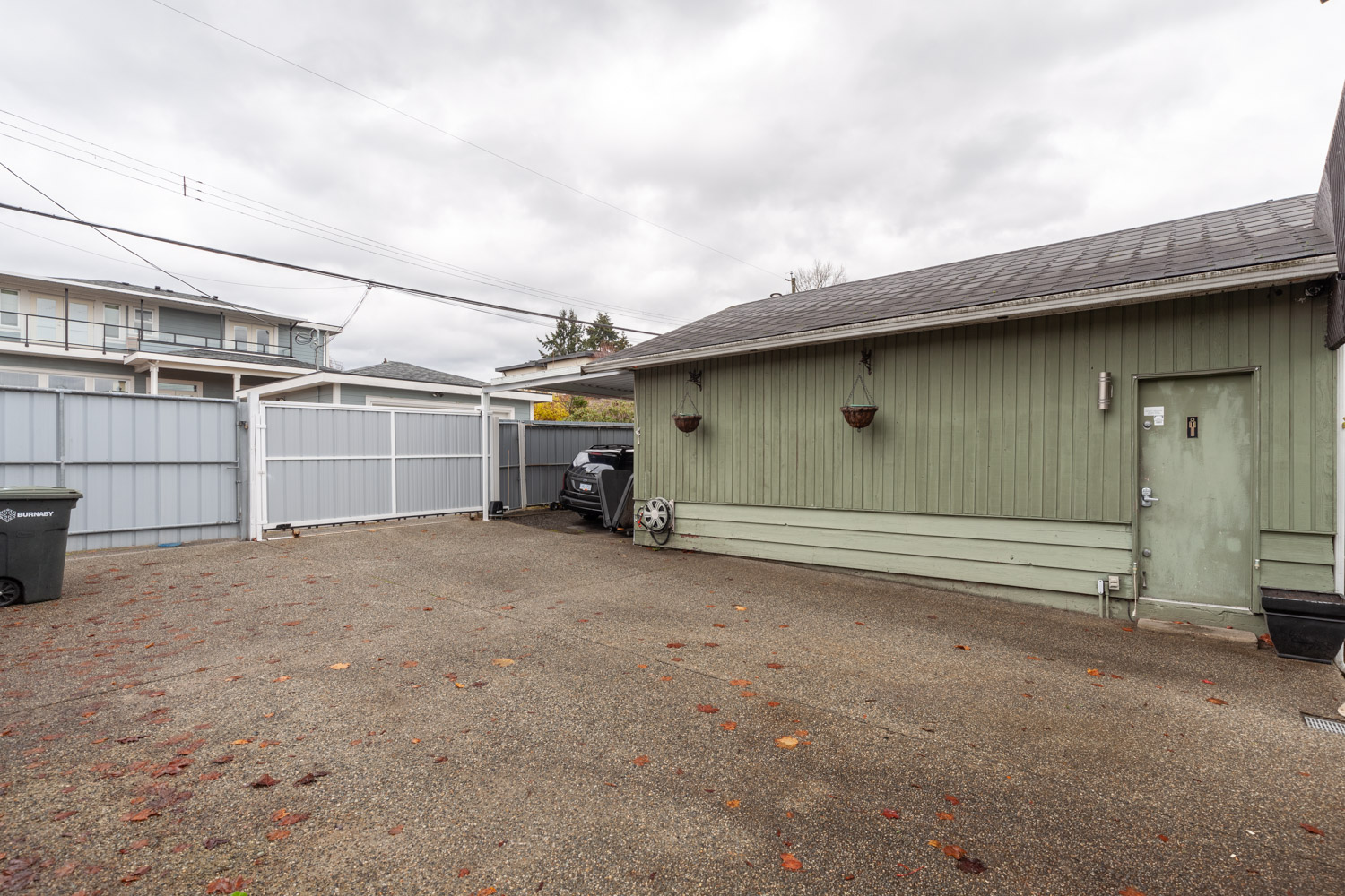 8465 10th Ave, Burnaby 36