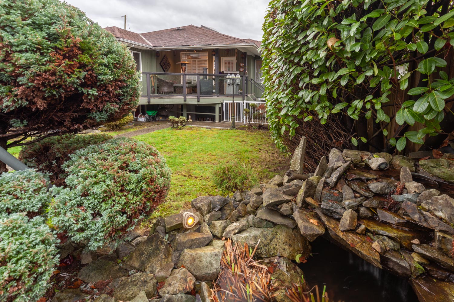 8465 10th Ave, Burnaby 39