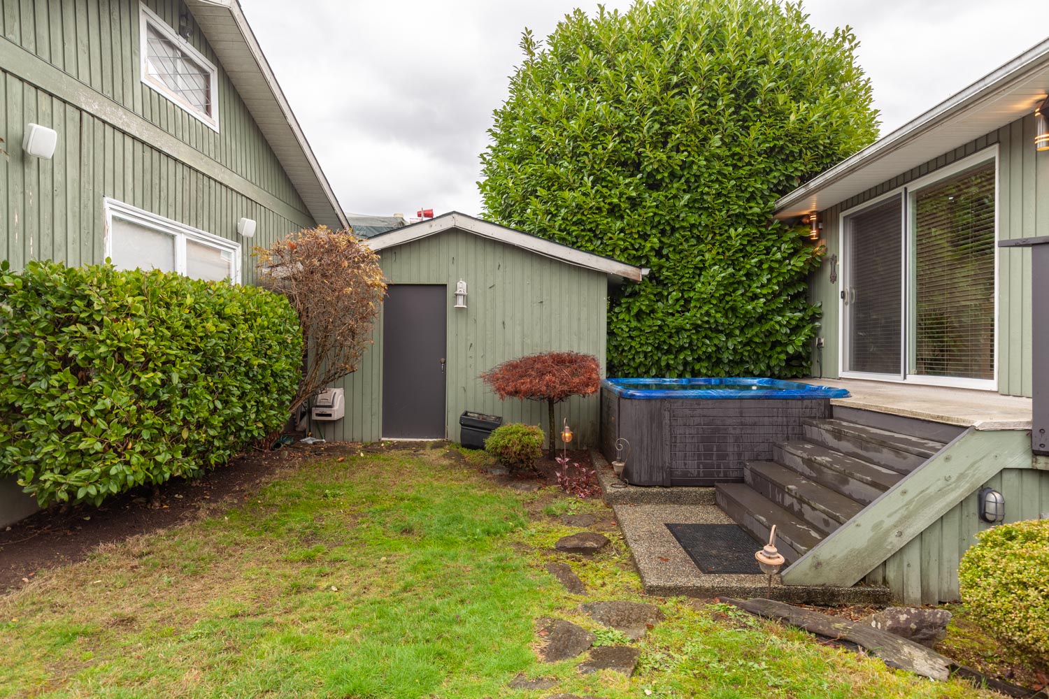 8465 10th Ave, Burnaby 43