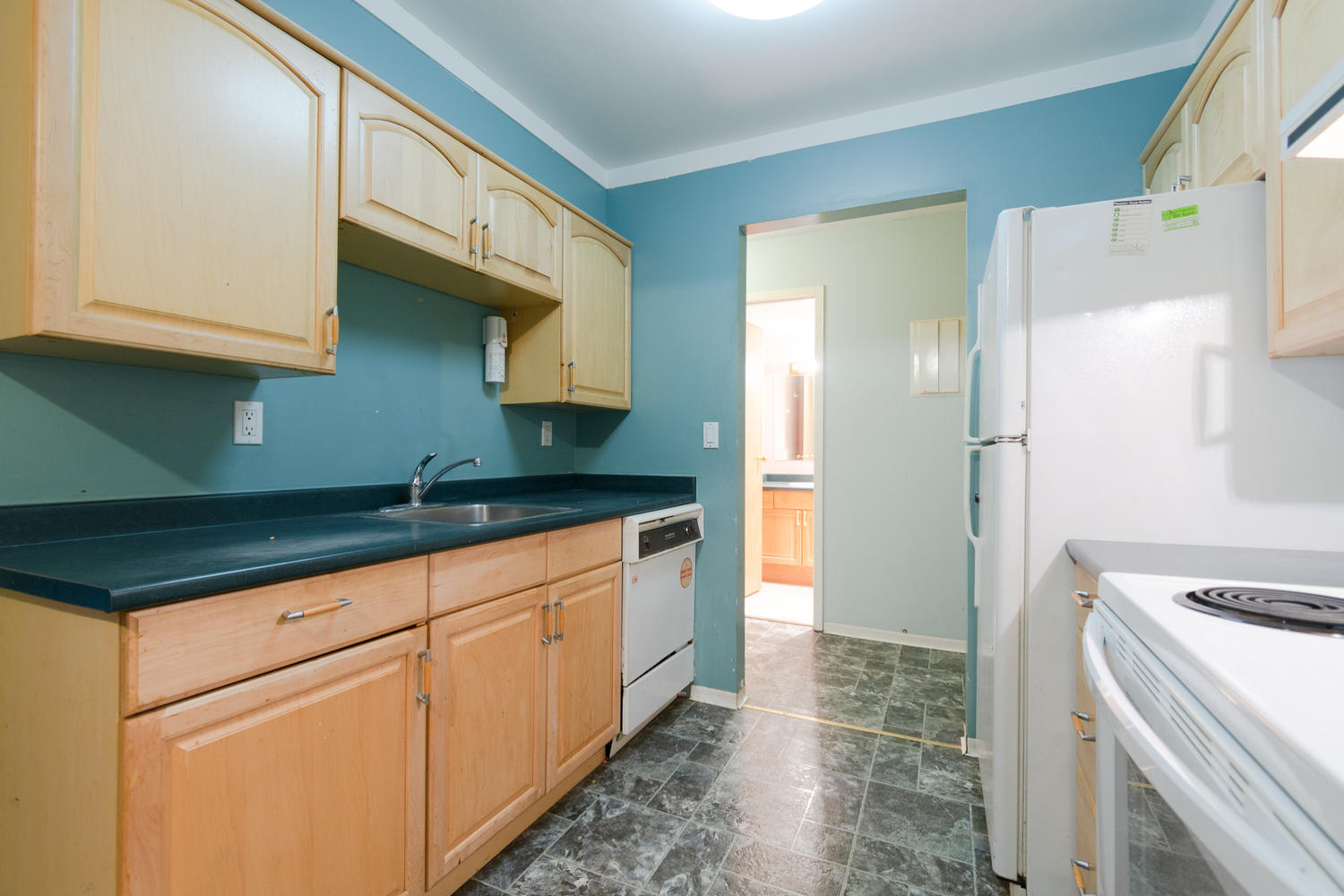 209 - 10468 148 St, Surrey BC 4