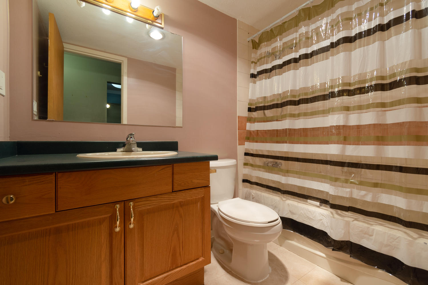 209 - 10468 148 St, Surrey BC 17