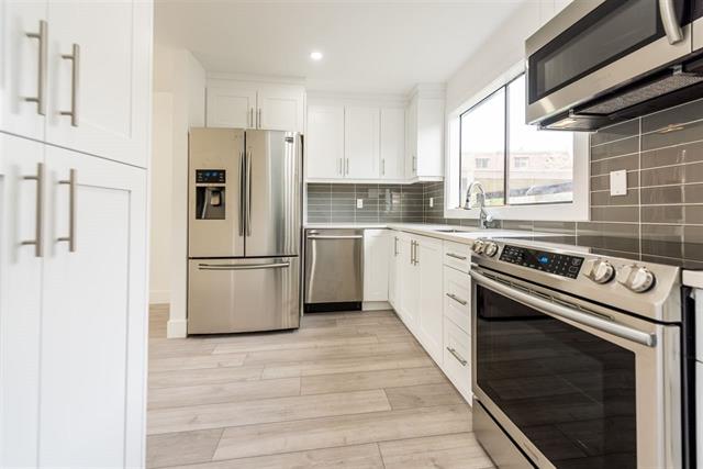819 OLD LILLOOET ROAD, NORTH VANCOUVER 2