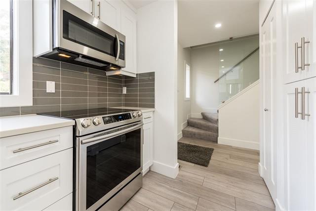 819 OLD LILLOOET ROAD, NORTH VANCOUVER 4