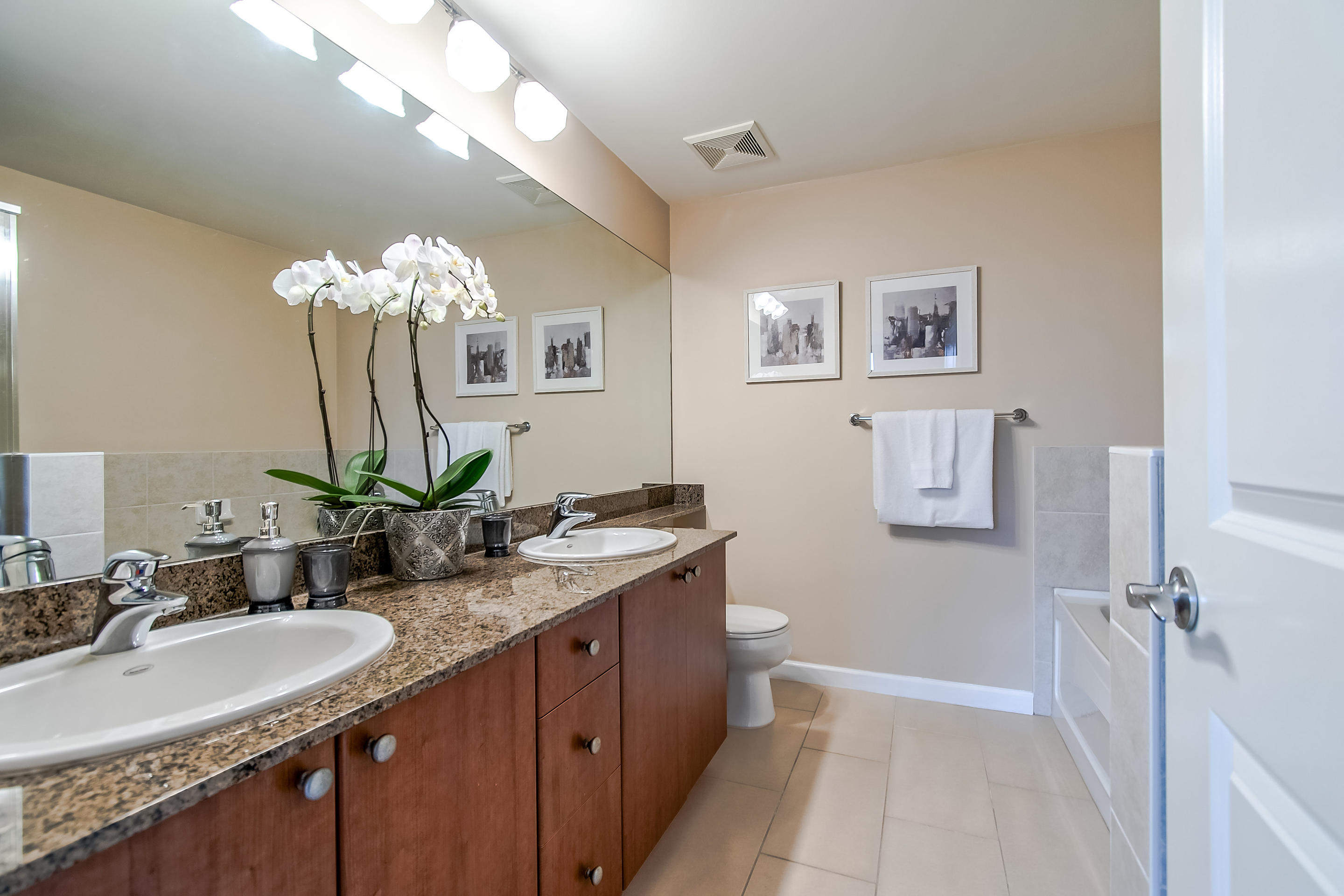 302-15 E Royal Ave, New Westminster 24