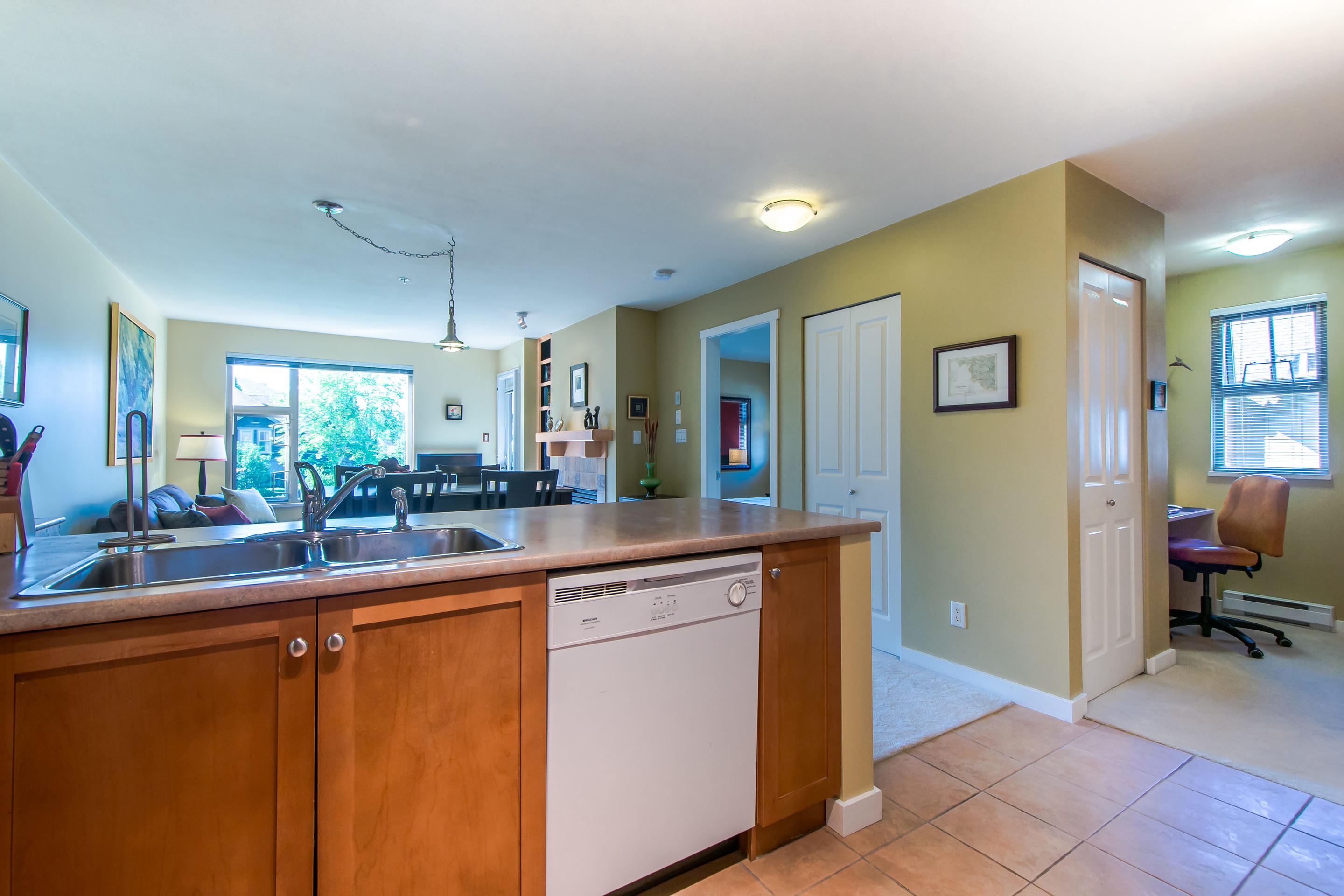 210-15 Smokey Smith Place, New Westminster 5