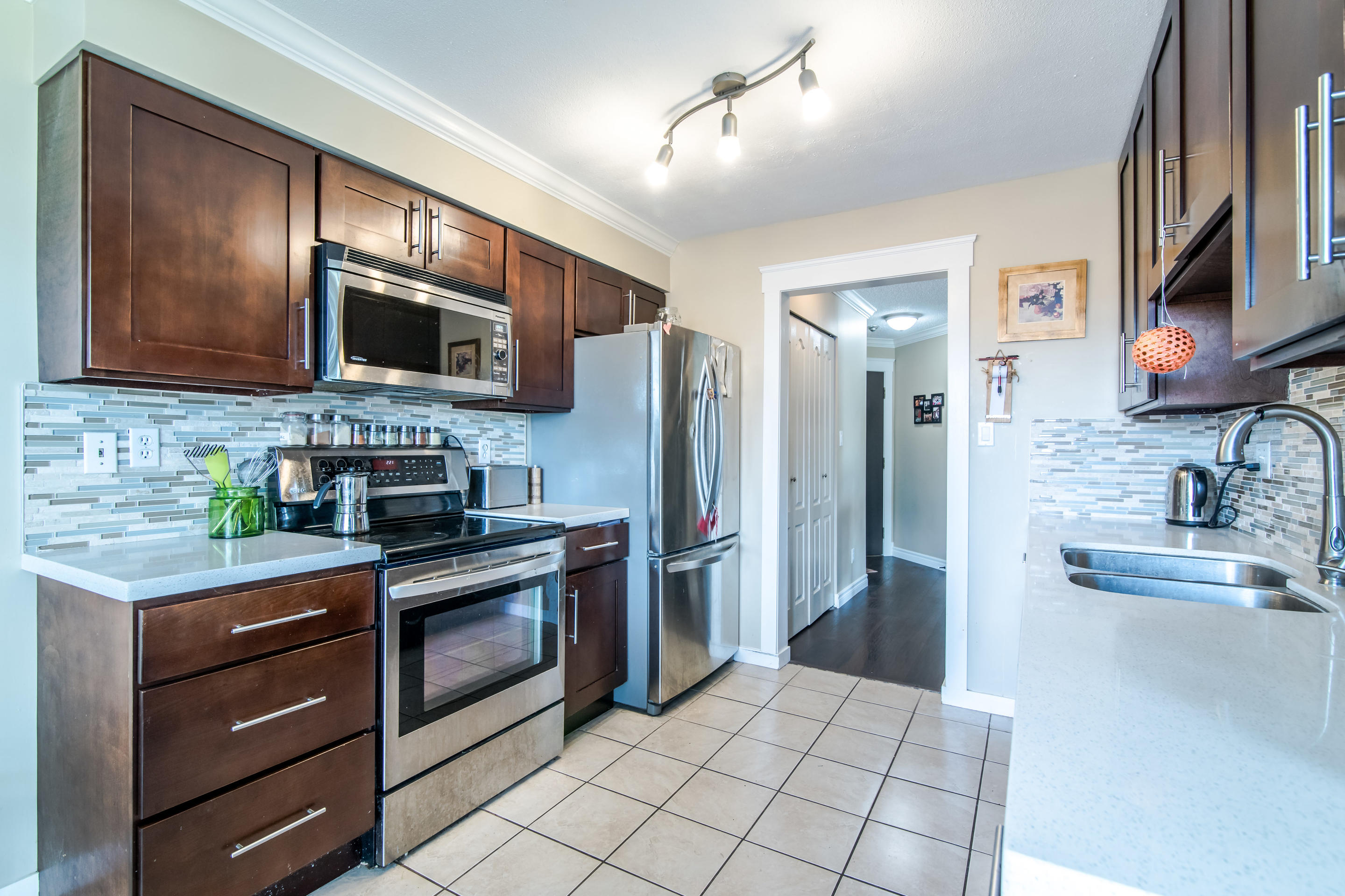 301-612 Fifth Avenue, New Westminster 13