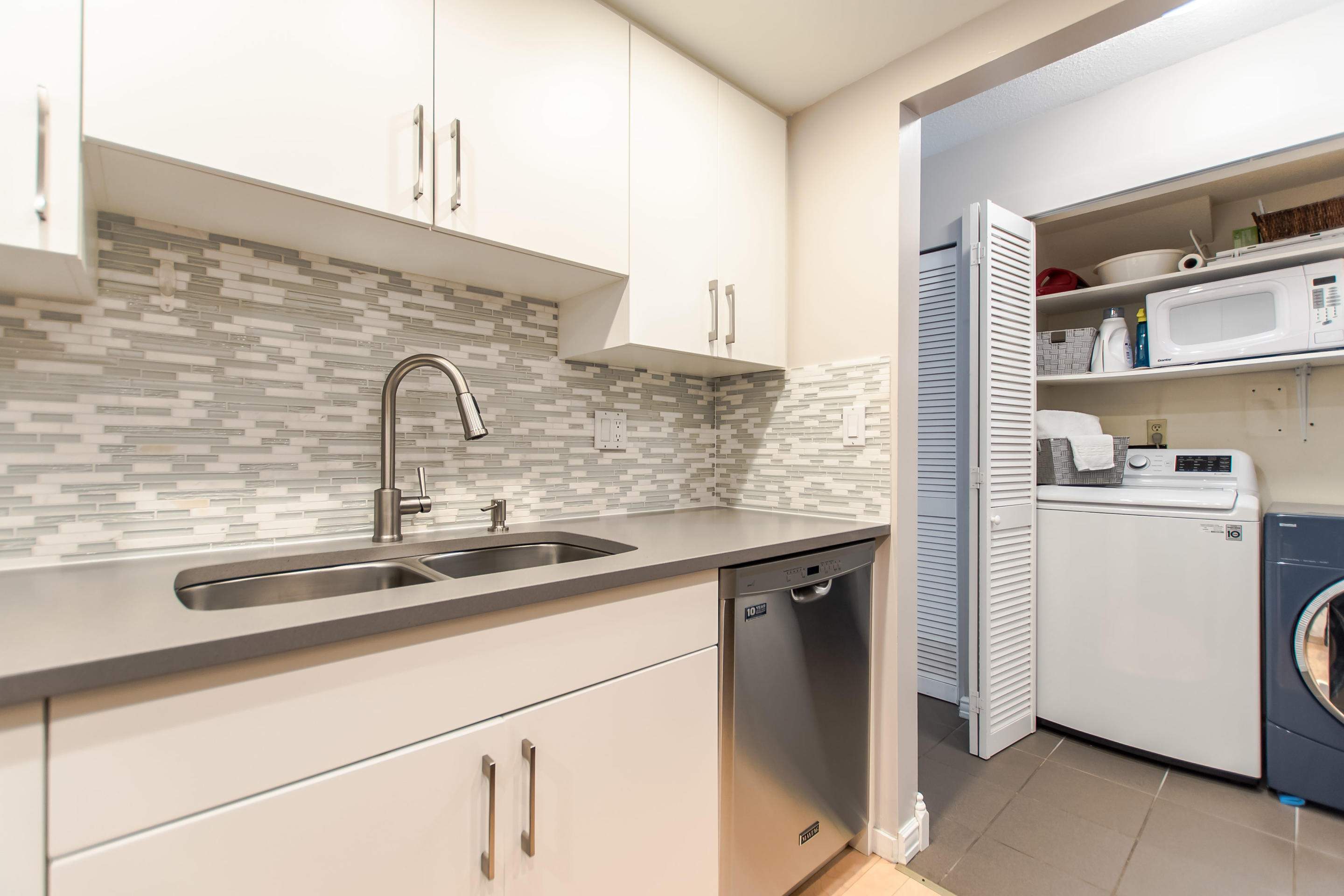 8571 Flowering Place, Burnaby 7