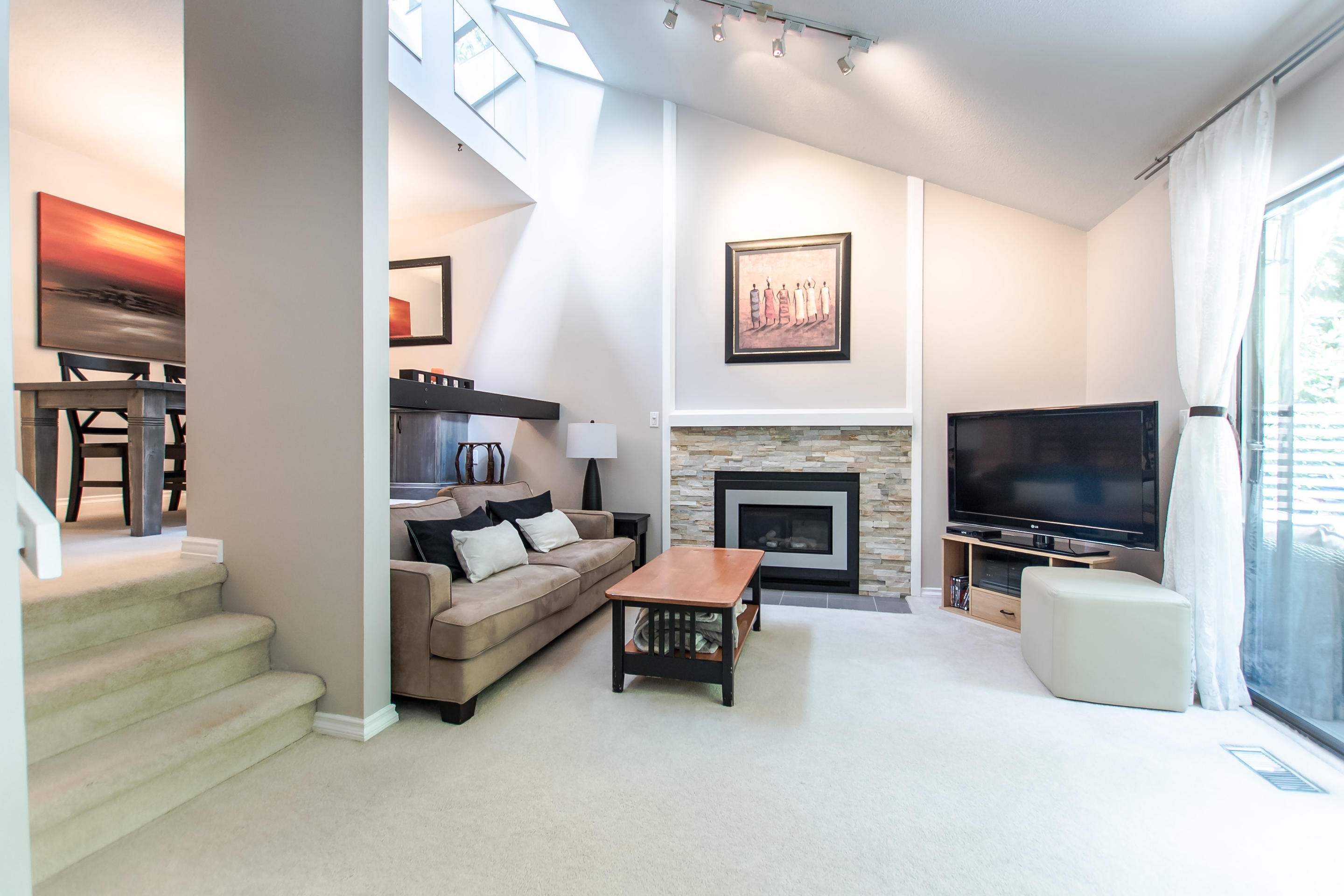 8571 Flowering Place, Burnaby 14