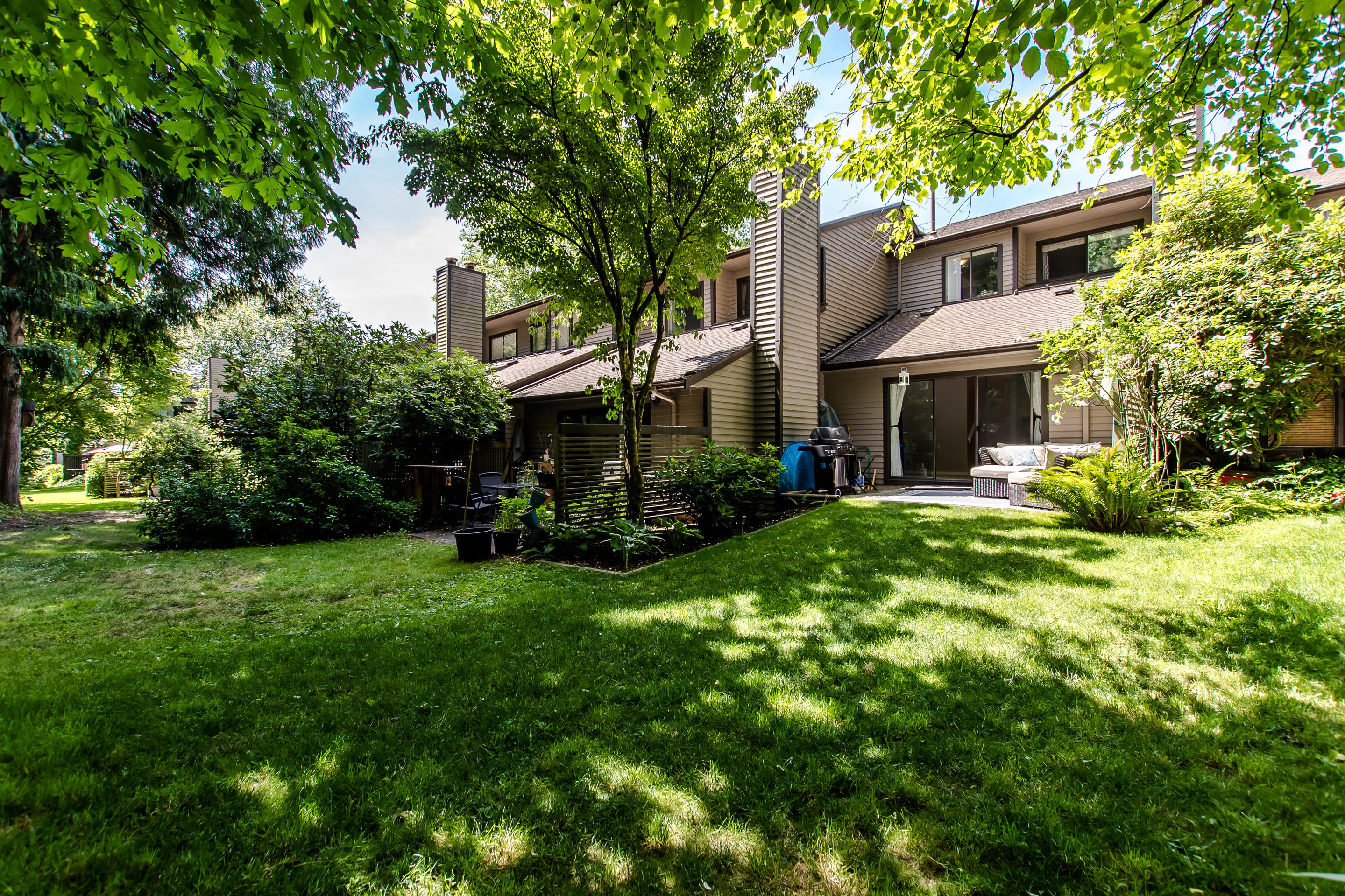 8571 Flowering Place, Burnaby 2