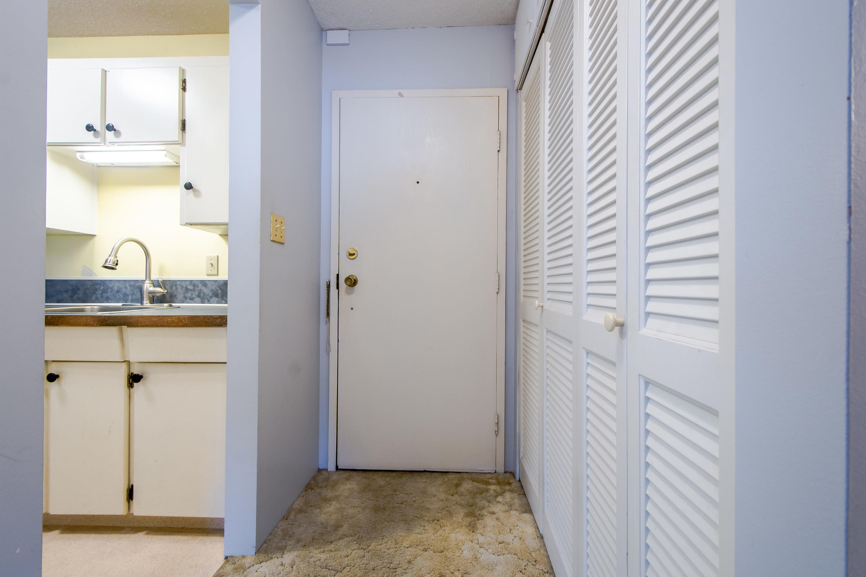 208-1448 Fir Street, White Rock 6