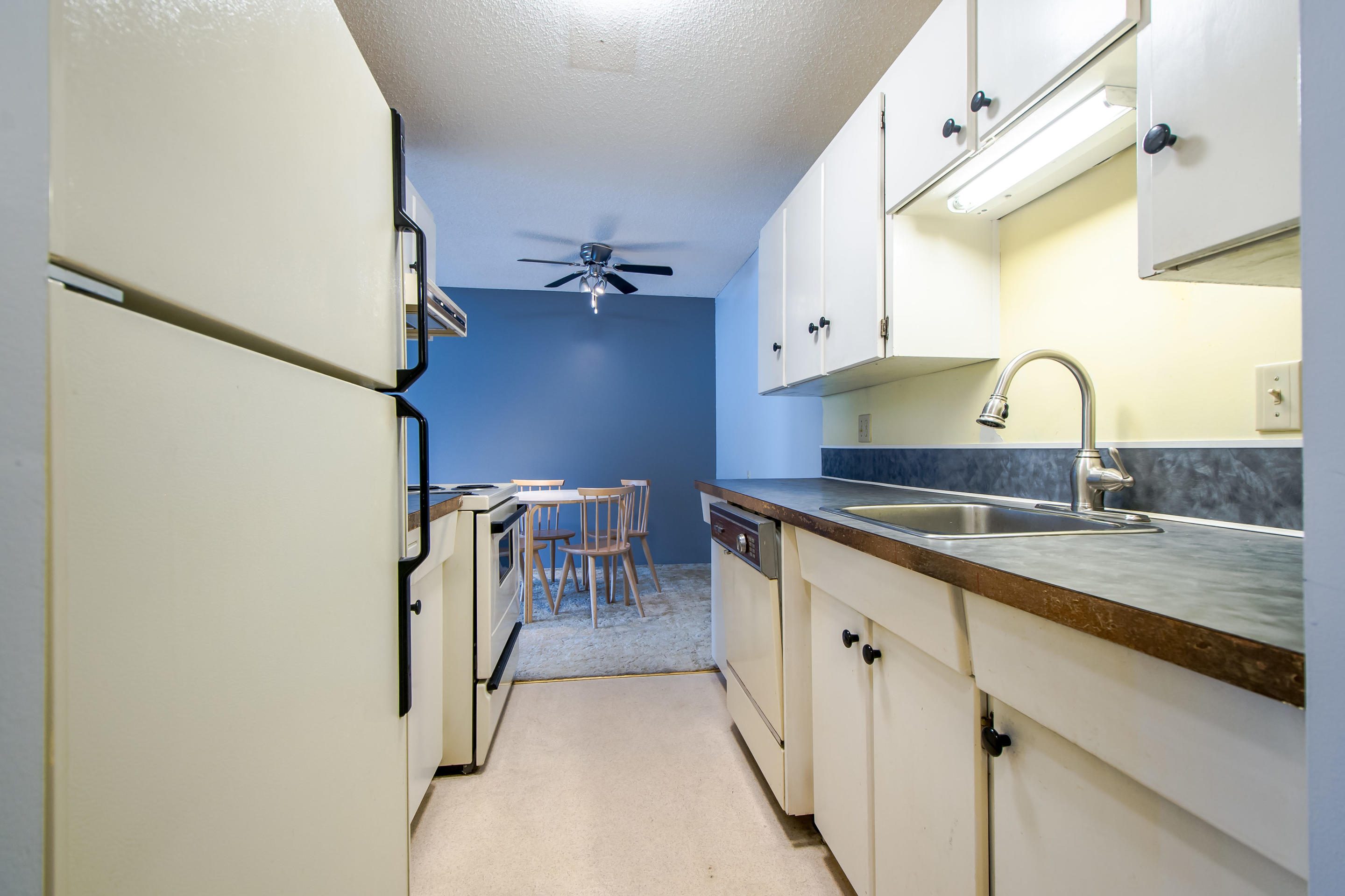 208-1448 Fir Street, White Rock 7