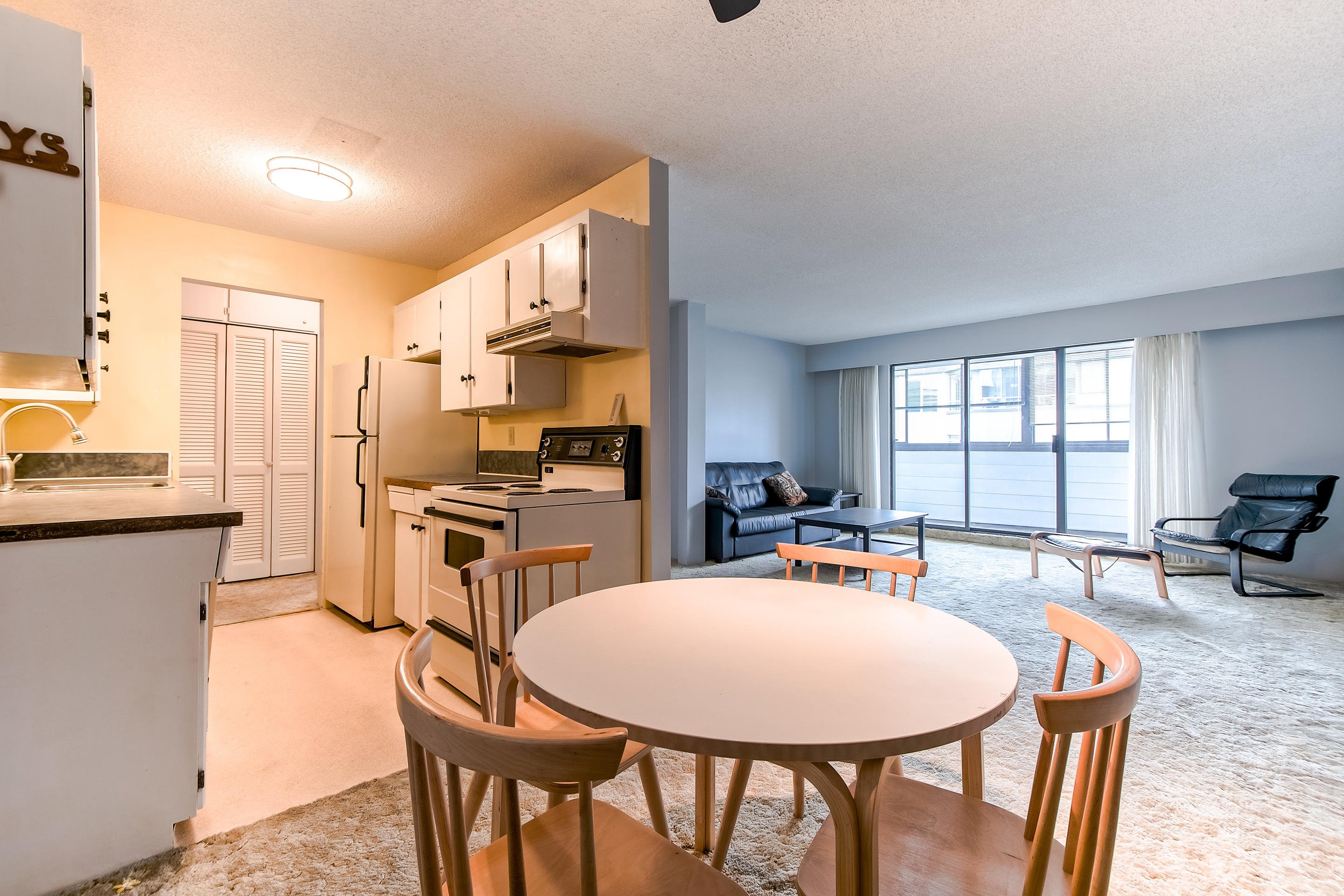208-1448 Fir Street, White Rock 11