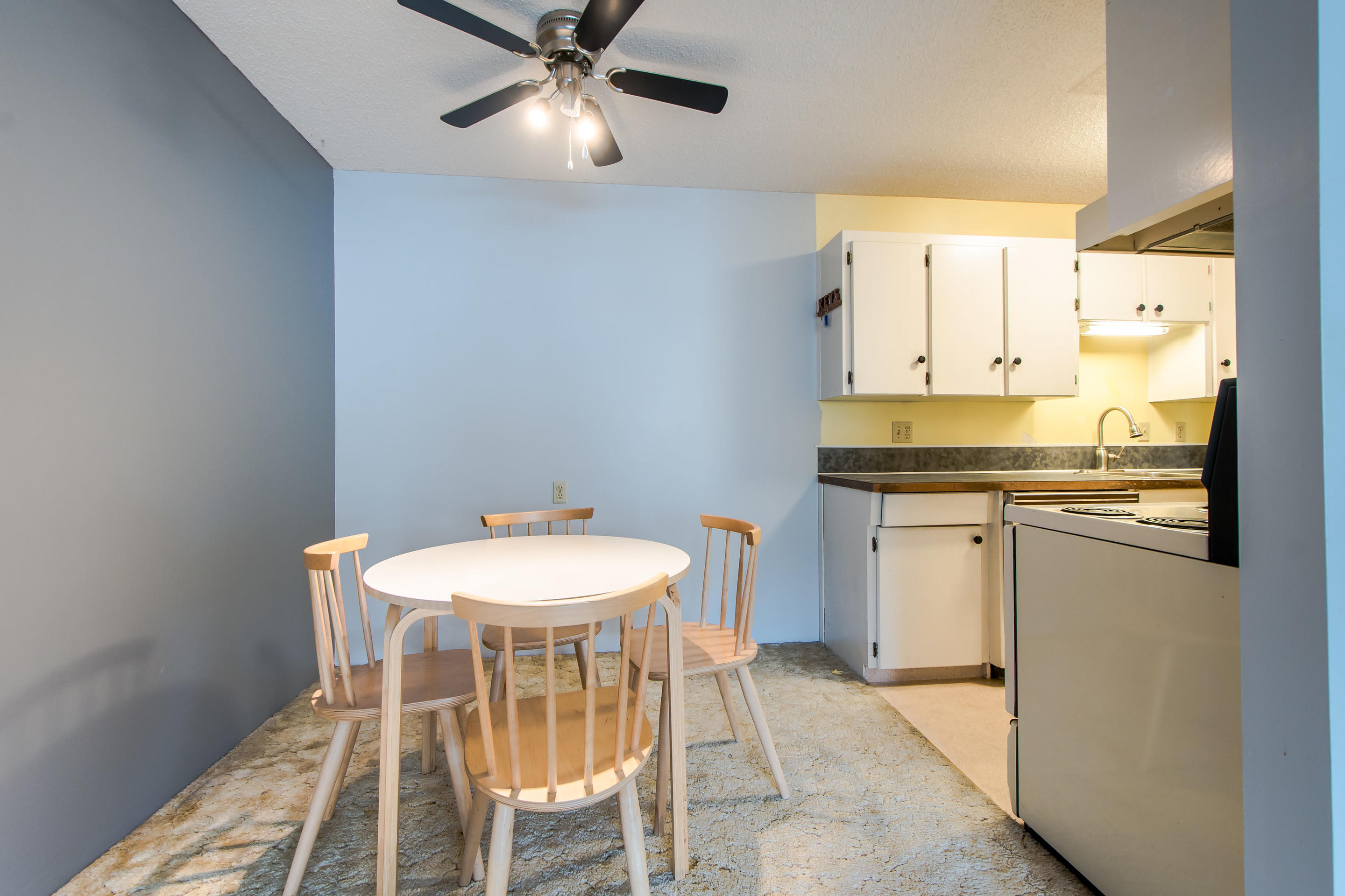 208-1448 Fir Street, White Rock 12