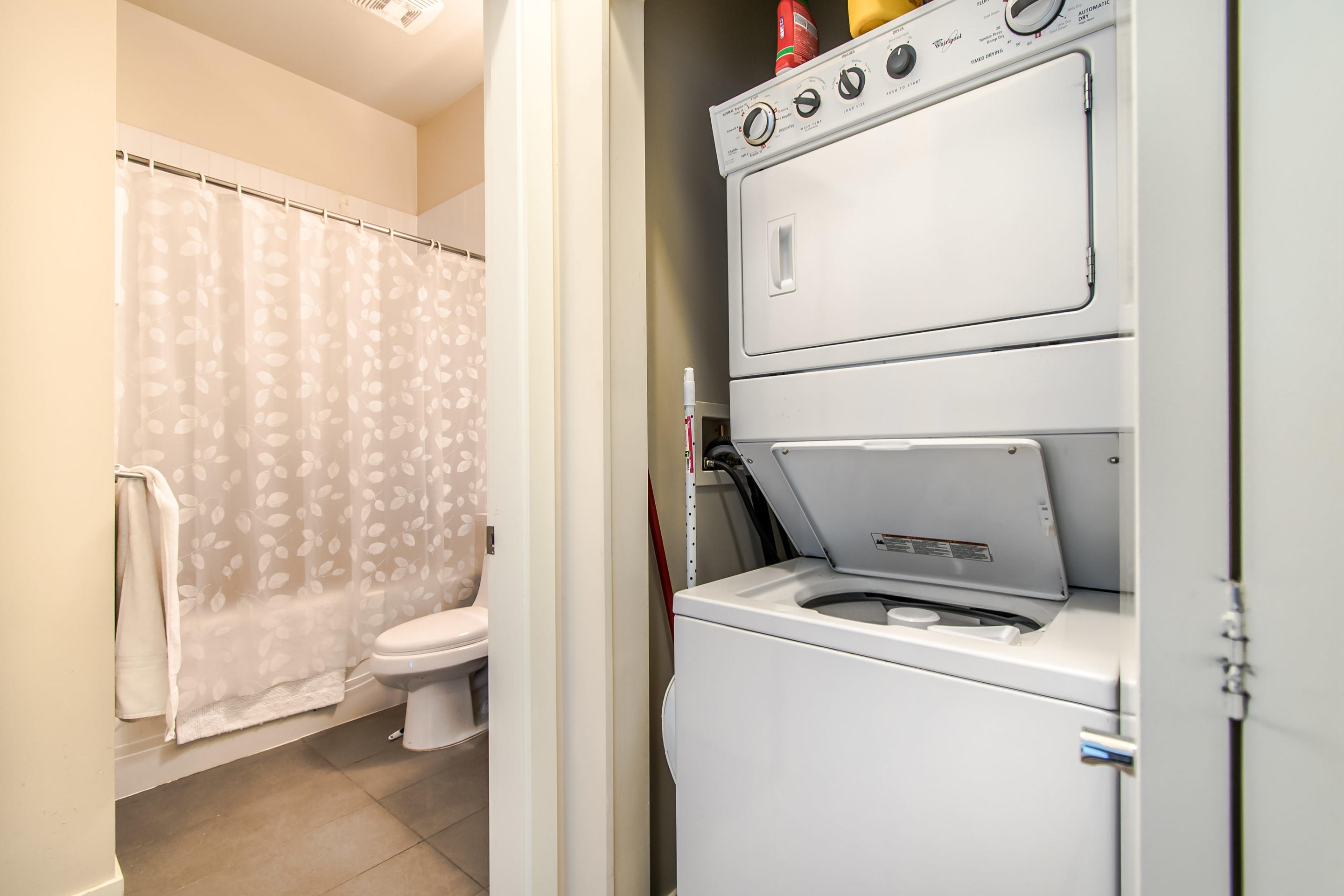 513-13789 107A Ave, Surrey 16