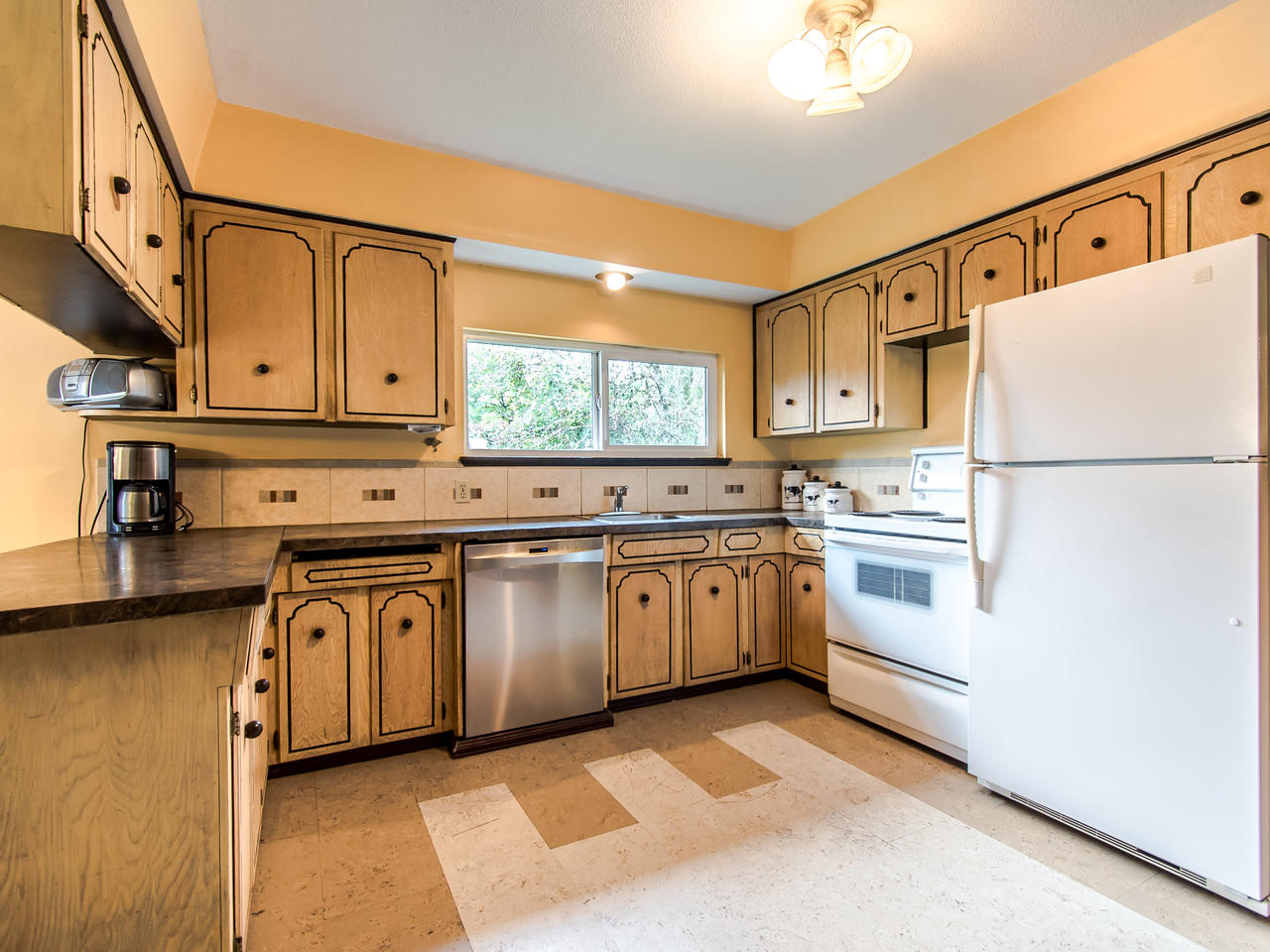 1814 Seventh Avenue, New Westminster 9