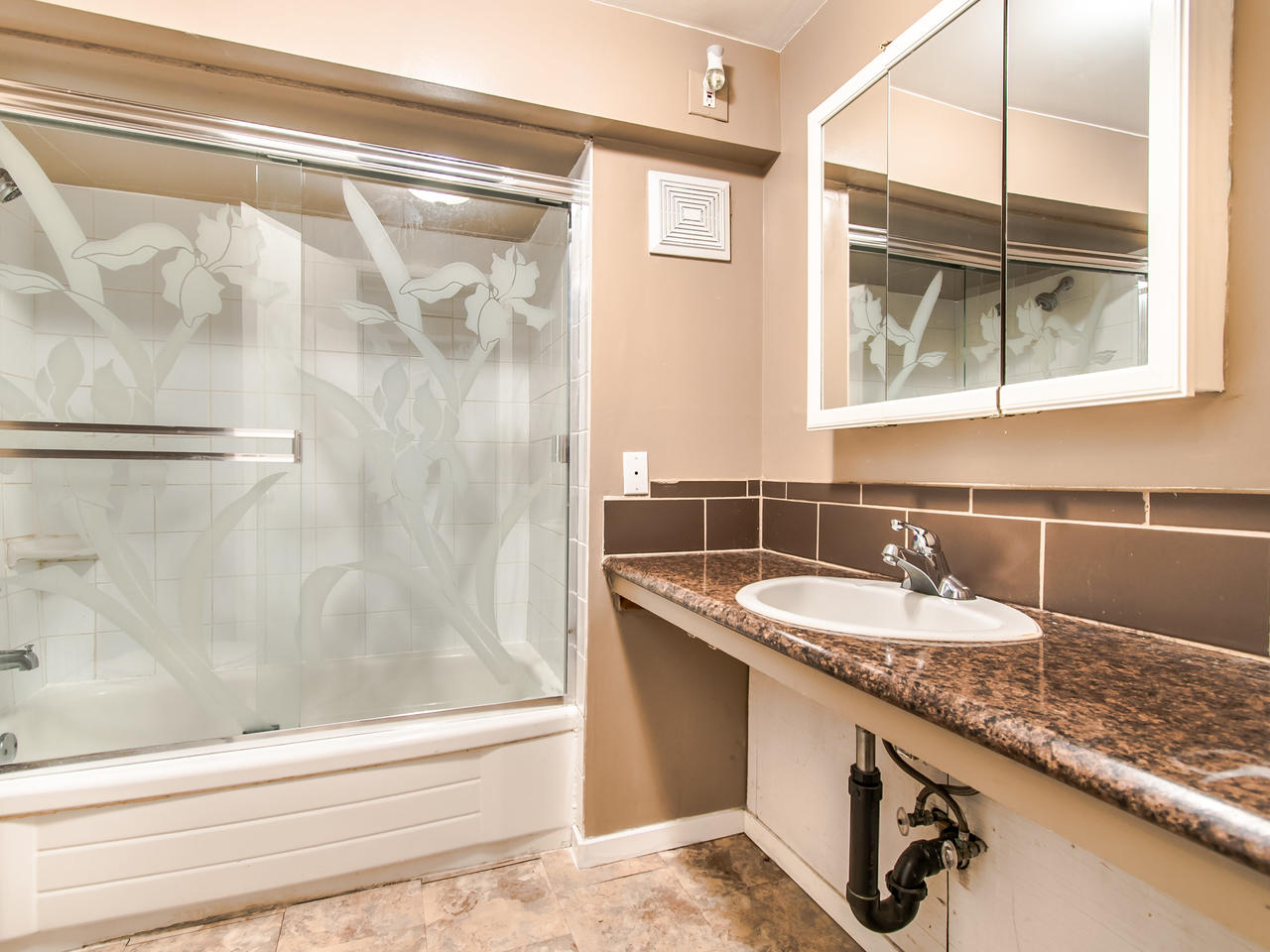 1814 Seventh Avenue, New Westminster 15