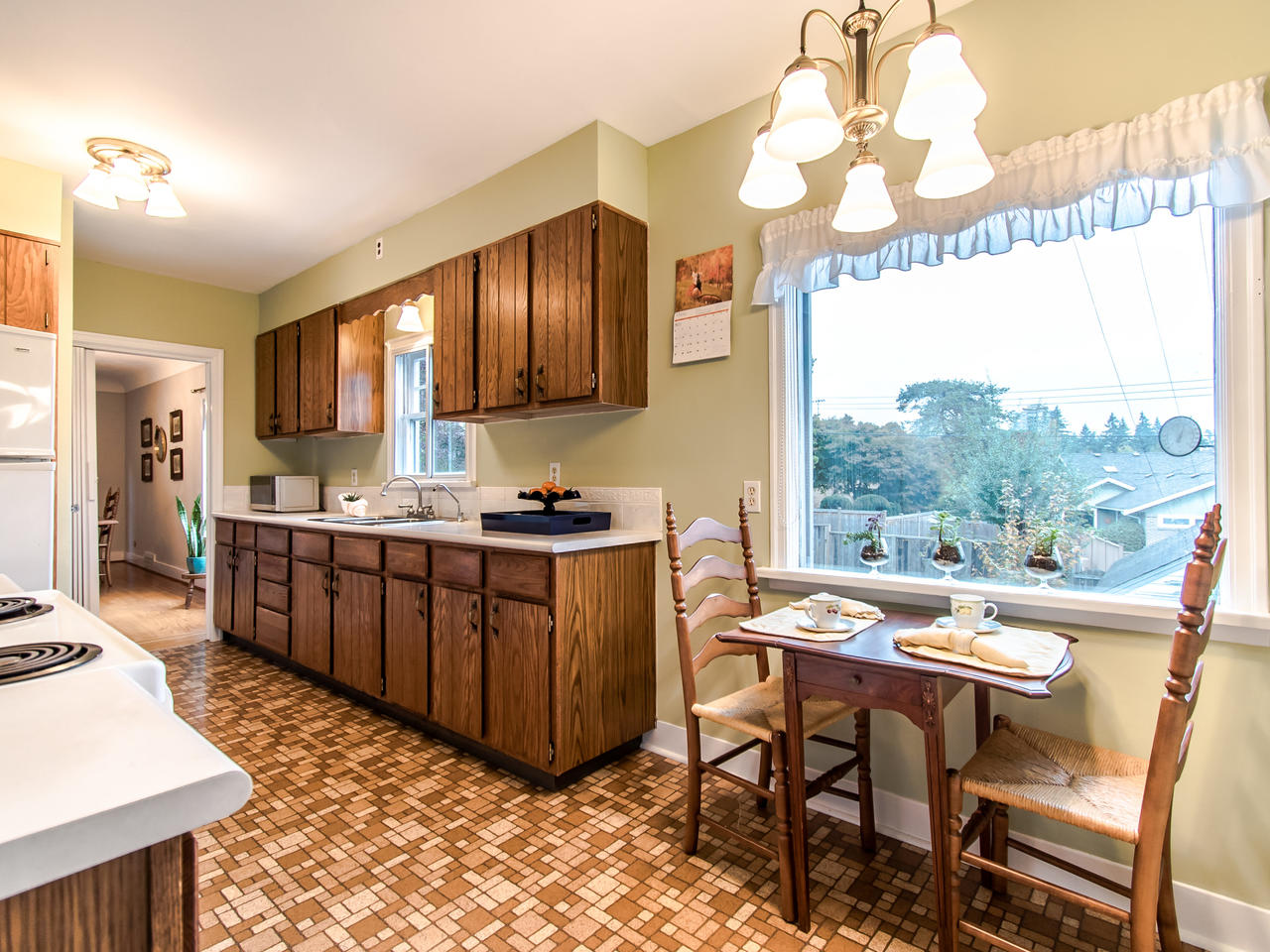 219 2nd Street, New Westminster 8